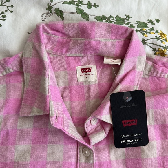 Levi’s Flannel Shirt, size L, color pink - Picture 2 of 2